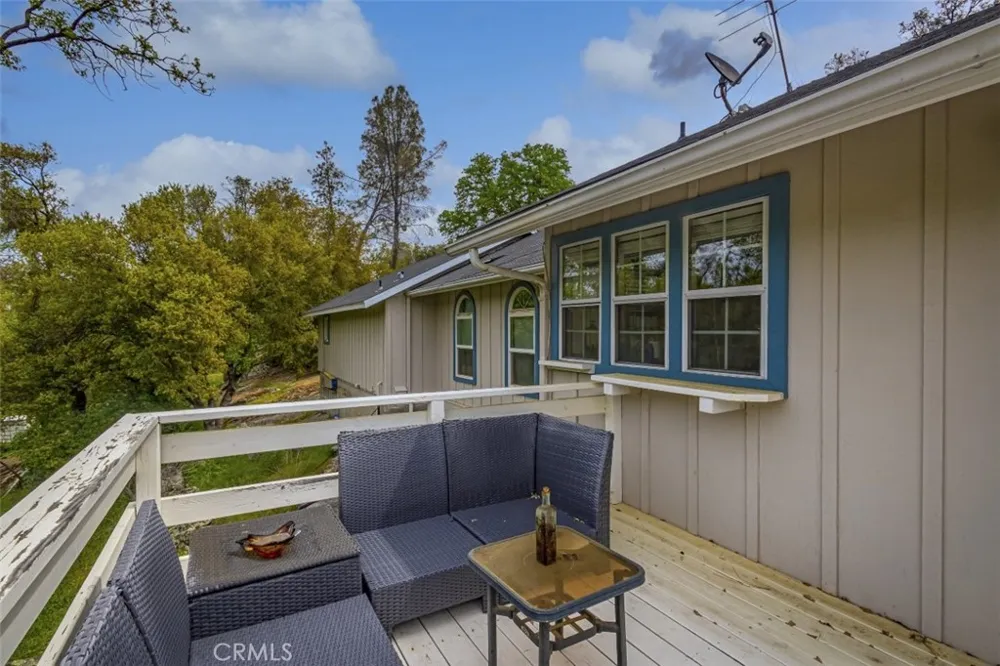 50622 Critter Creek Lane Oakhurst, CA 93644