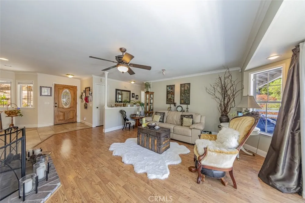 50622 Critter Creek Lane Oakhurst, CA 93644