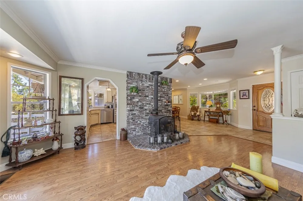 50622 Critter Creek Lane Oakhurst, CA 93644