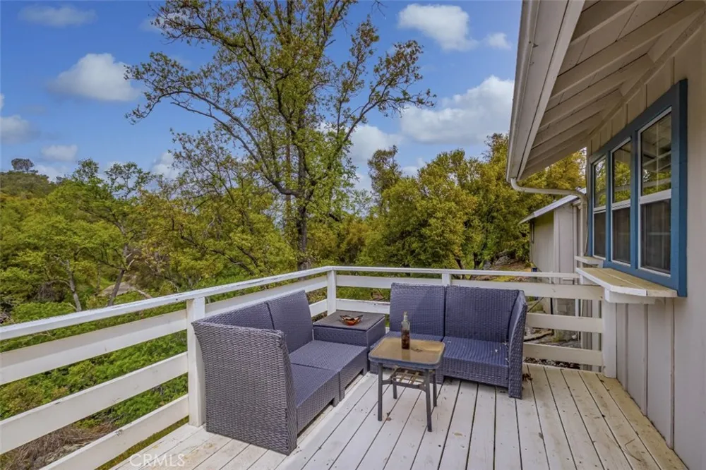 50622 Critter Creek Lane Oakhurst, CA 93644