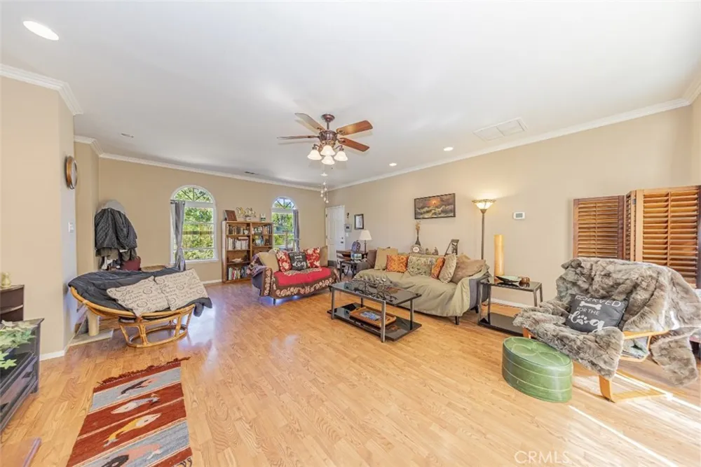50622 Critter Creek Lane Oakhurst, CA 93644