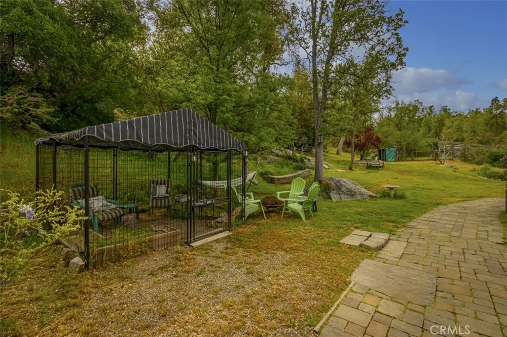 50622 Critter Creek Lane Oakhurst, CA 93644