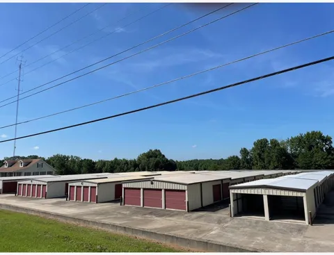 985 Veterans Parkway