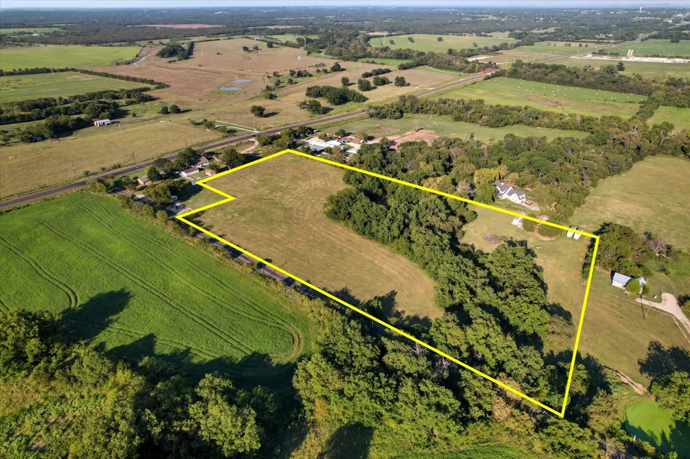 Elm Bottom Circle Aubrey, TX 76227