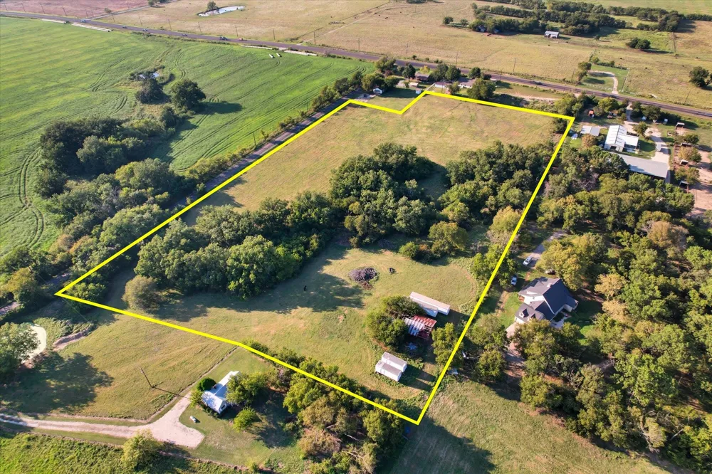 Elm Bottom Circle Aubrey, TX 76227
