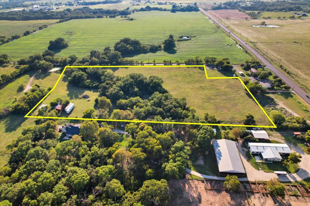 Elm Bottom Circle Aubrey, TX 76227