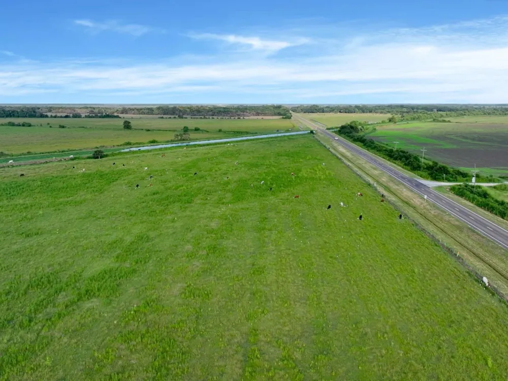 Hwy 65 Anahuac, TX 77514