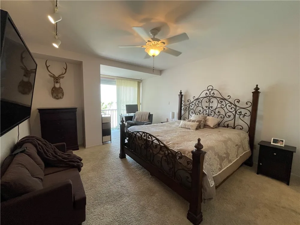 520 S Chaparral Street #402 Corpus Christi, TX 78401