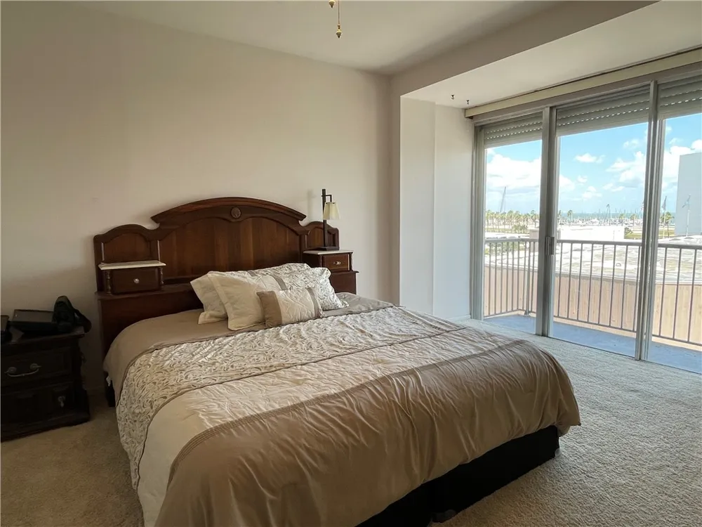 520 S Chaparral Street #402 Corpus Christi, TX 78401