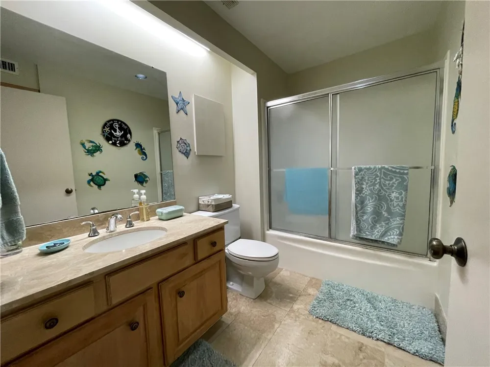 520 S Chaparral Street #402 Corpus Christi, TX 78401