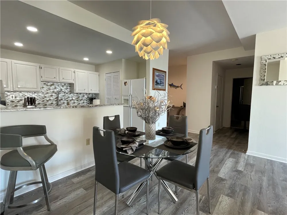 520 S Chaparral Street #402 Corpus Christi, TX 78401