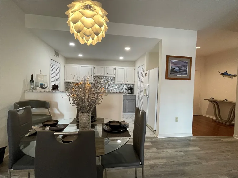 520 S Chaparral Street #402 Corpus Christi, TX 78401