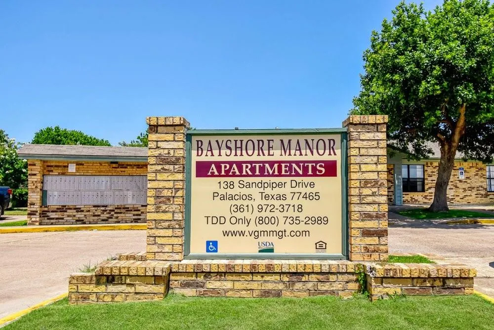 138 Sandpiper Circle Palacios, TX 77465