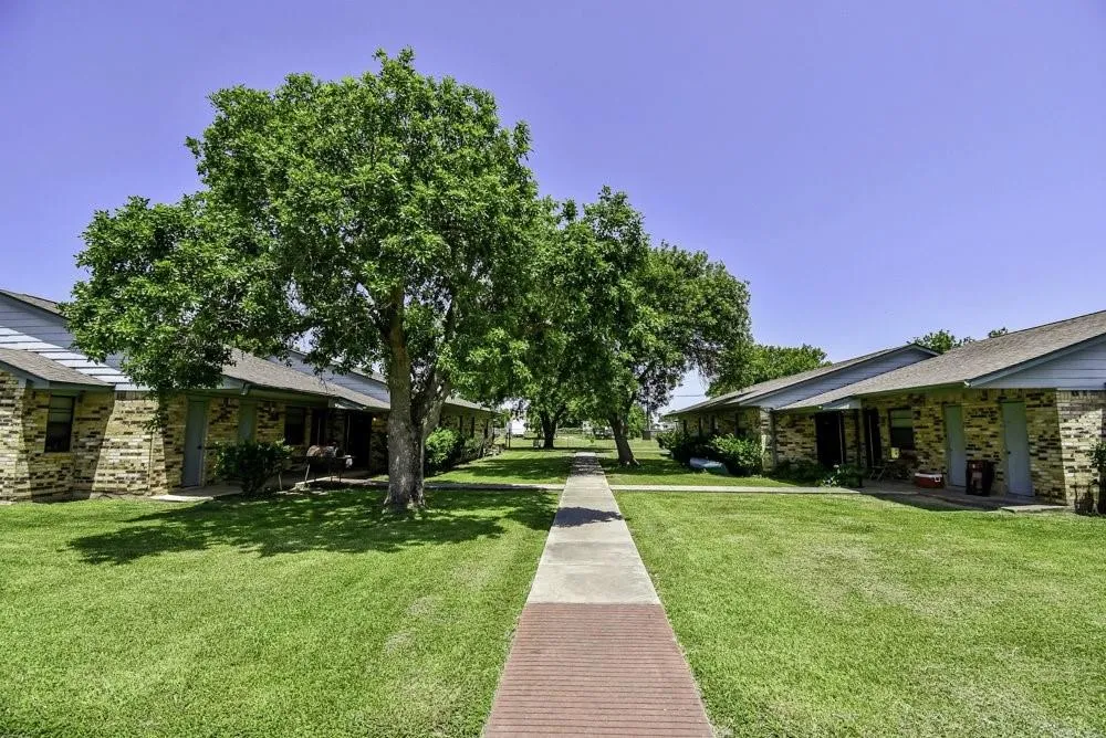 138 Sandpiper Circle Palacios, TX 77465