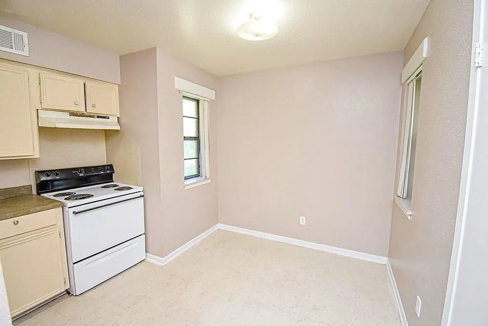 138 Sandpiper Circle Palacios, TX 77465