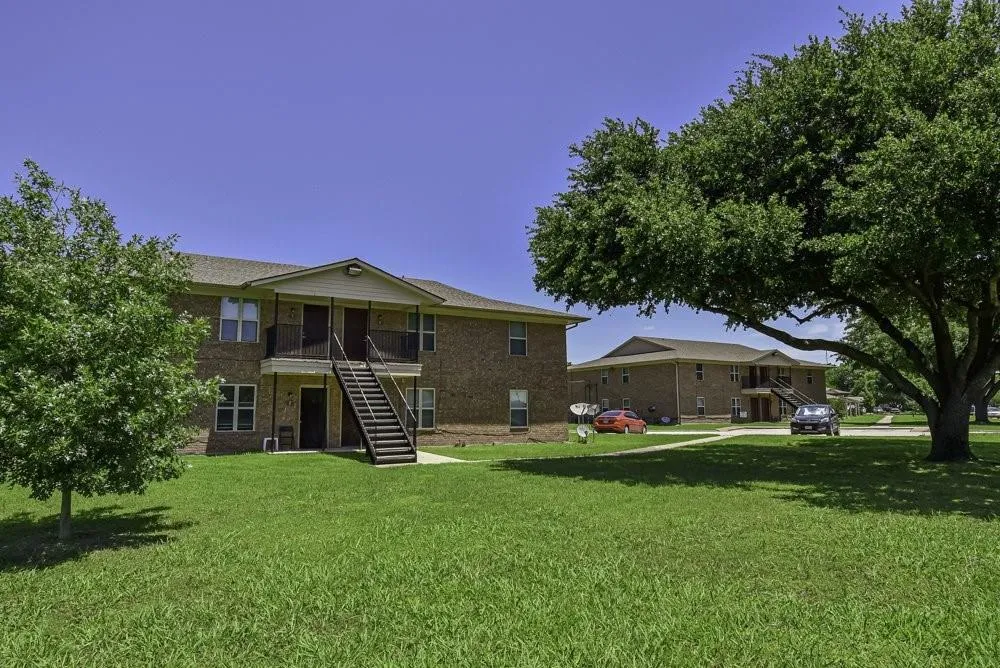200 Daniels Dr Kerens, TX 75144