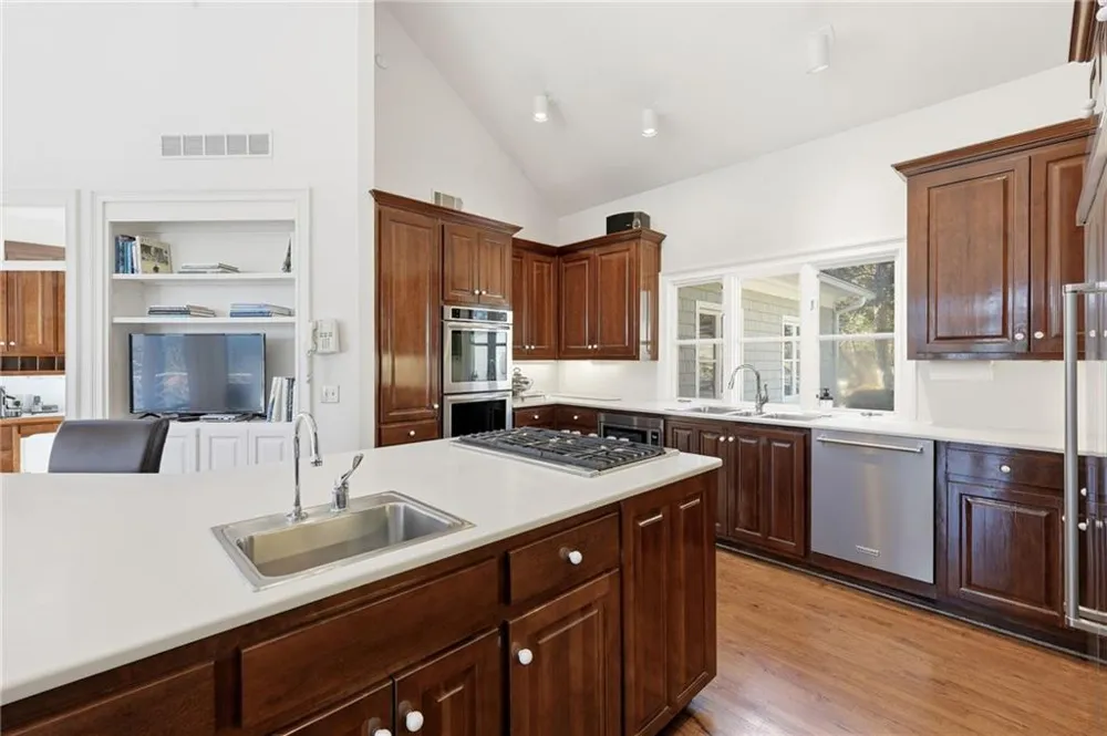 951 East Lake Drive Gainesville, GA 30506