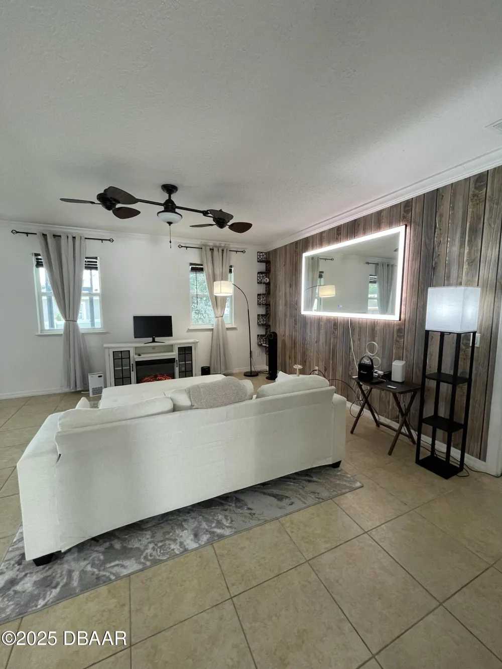 1549 Sterns Drive Leesburg, FL 34748