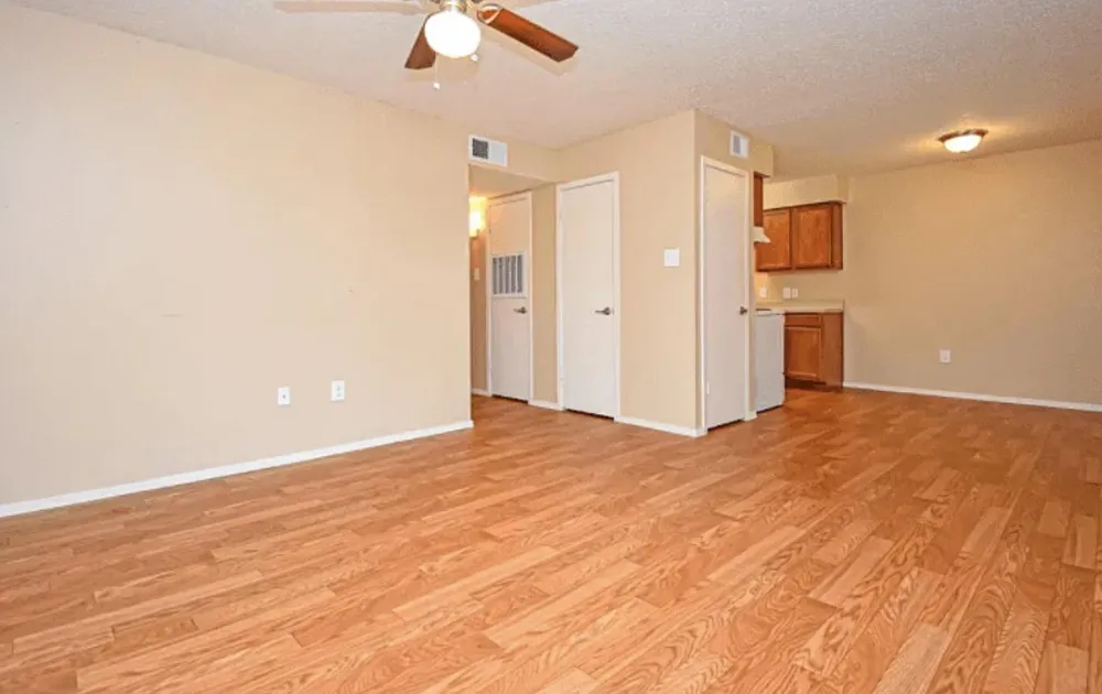 1600 S Palestine St Athens, TX 75751