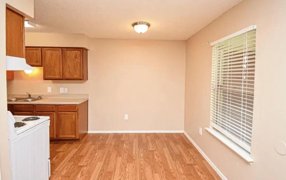 1600 S Palestine St Athens, TX 75751