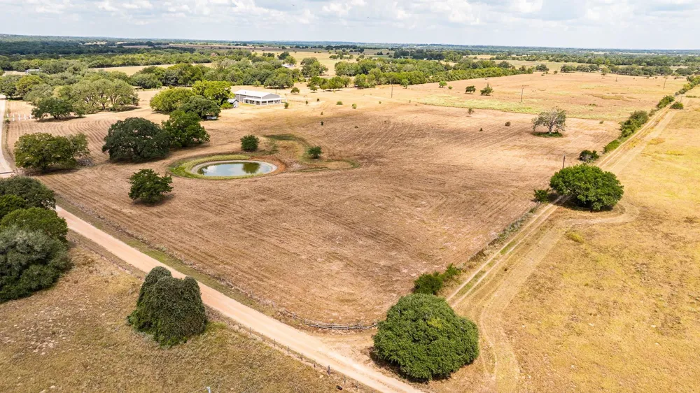 258 Private Rd 2006 Schulenburg, TX 78956