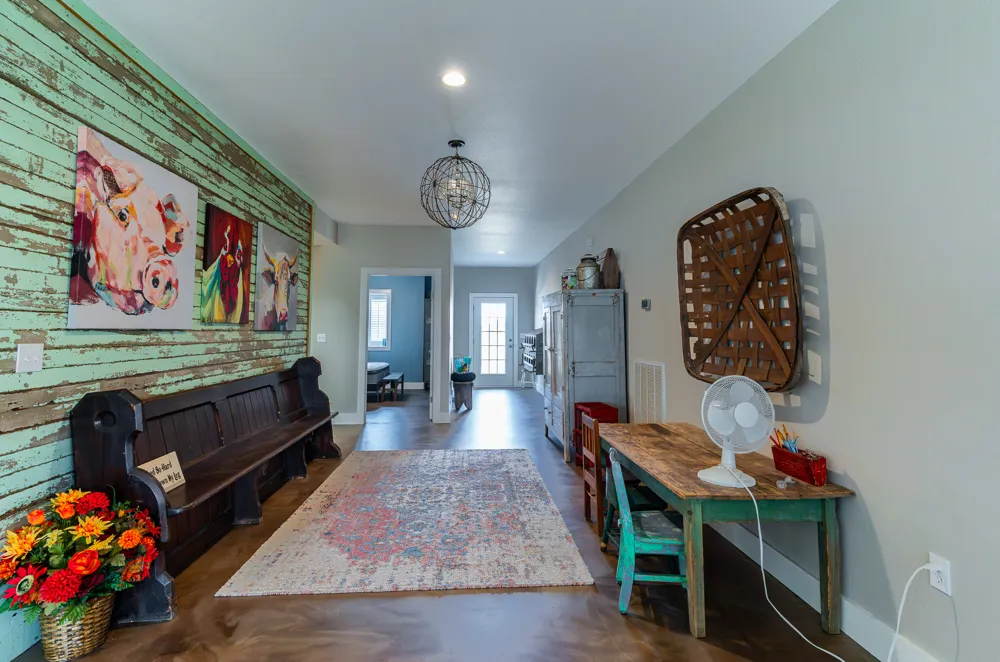 258 Private Road 2006 Schulenburg, TX 78956