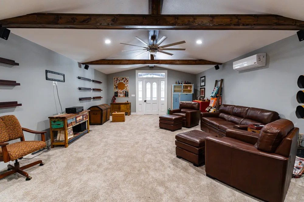 258 Private Road 2006 Schulenburg, TX 78956