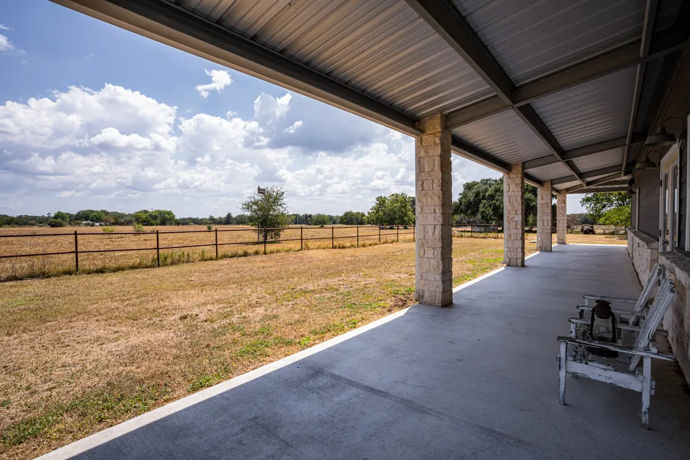 258 Private Road 2006 Schulenburg, TX 78956