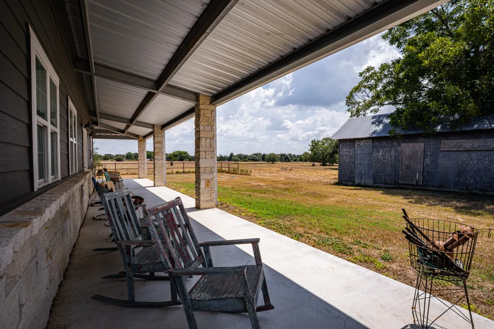 258 Private Road 2006 Schulenburg, TX 78956
