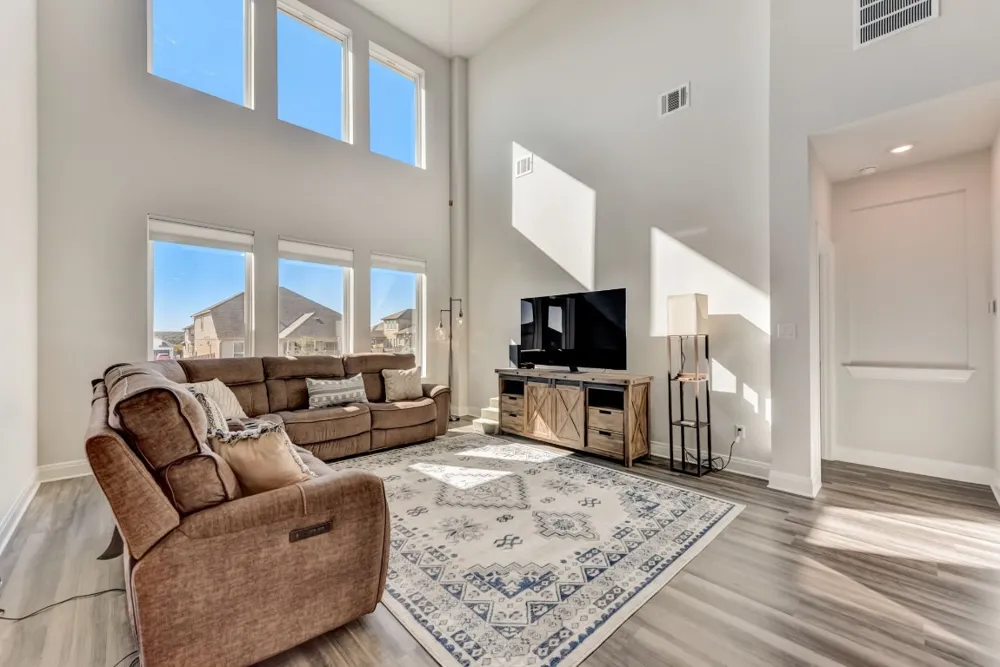 2121 Prairie Oaks Drive