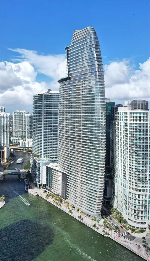 300 Biscayne Blvd Way #2308