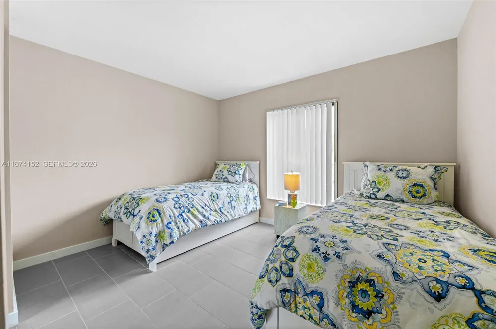 812 Sky Pine Way #C2 Green Acres, FL 33415