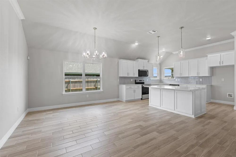 1313 Red Rock Road Hewitt, TX 76643