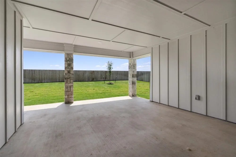 1313 Red Rock Road Hewitt, TX 76643