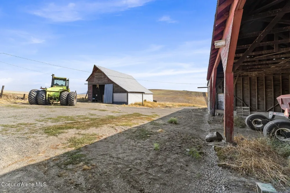 8597 W Rolling Hills Road Worley, ID 83876