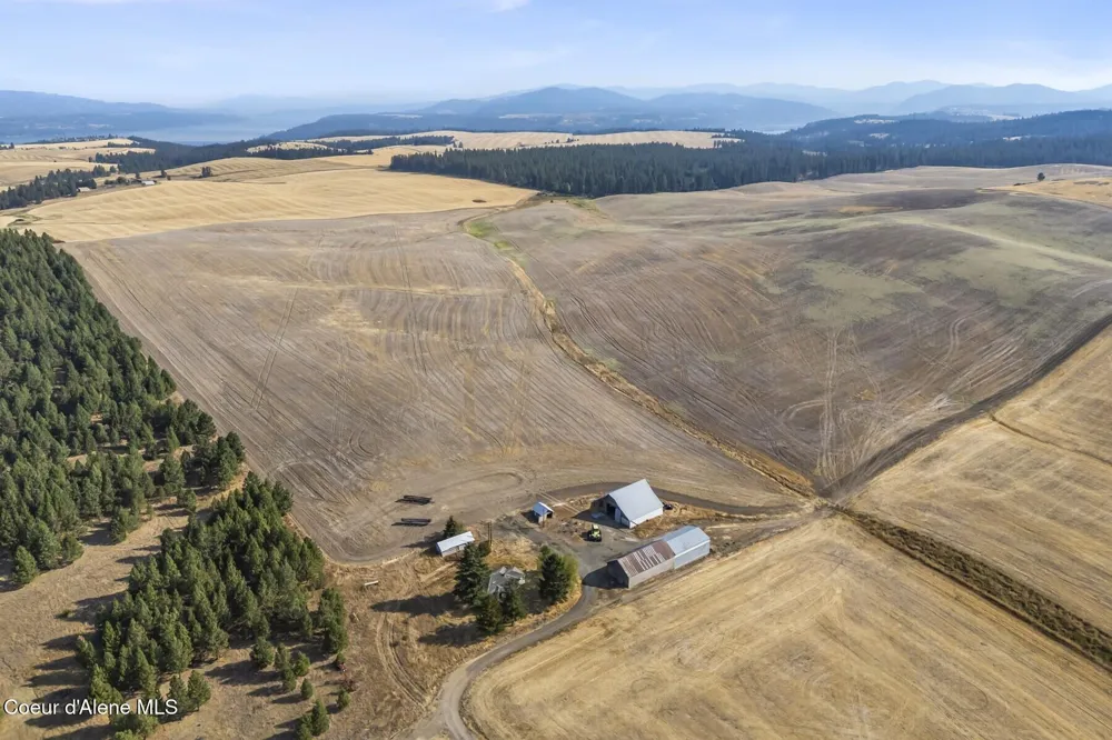 8597 W Rolling Hills Road Worley, ID 83876