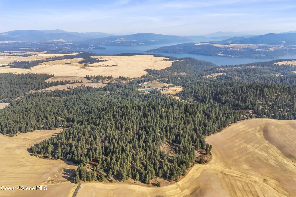 8597 W Rolling Hills Road Worley, ID 83876