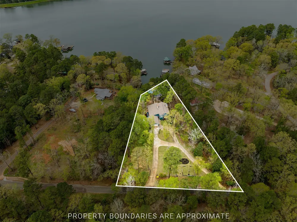 1905 County Road 3108 Jacksonville, TX 75766