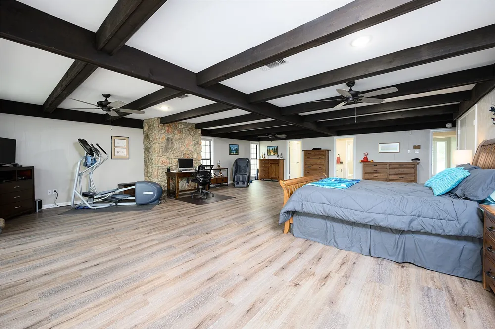 1905 County Road 3108 Jacksonville, TX 75766