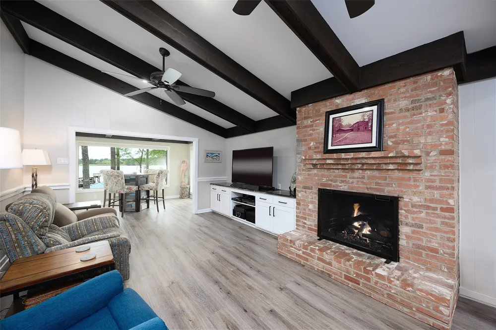 1905 County Road 3108 Jacksonville, TX 75766
