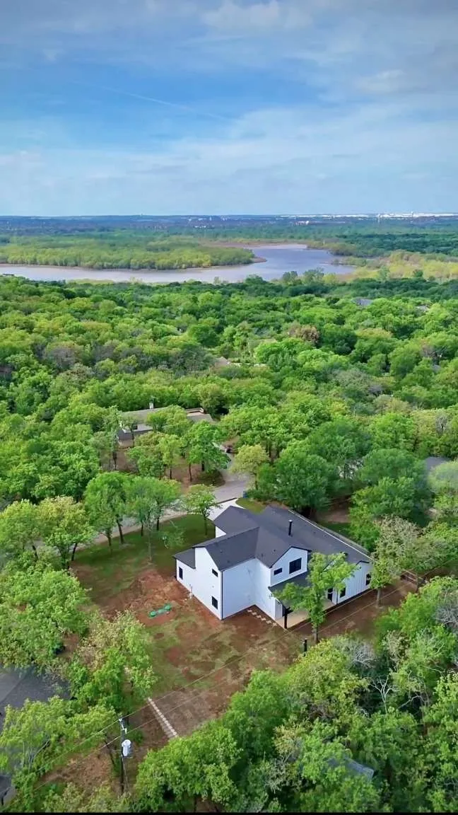 9116 Cherokee Trail Flower Mound, TX 75022