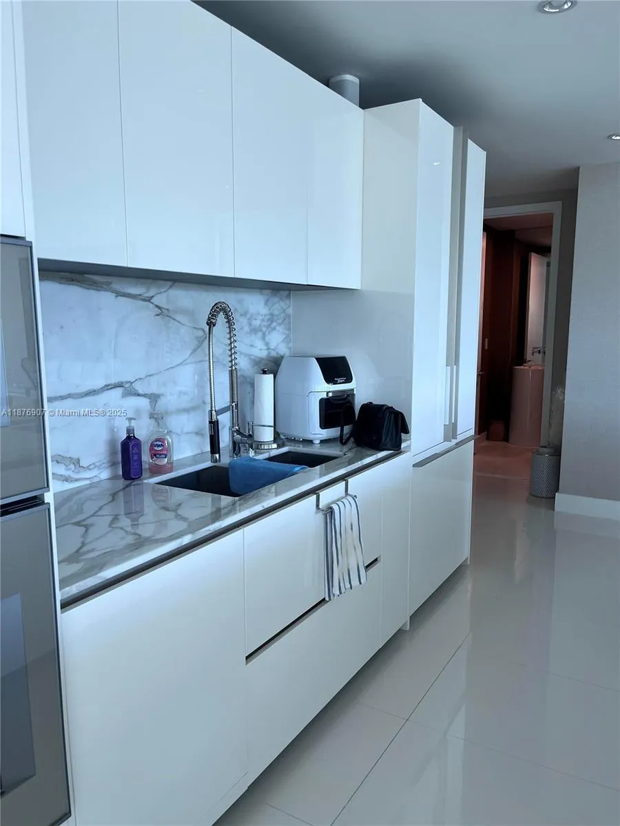 10201 Collins Ave #301 Bal Harbour, FL 33154