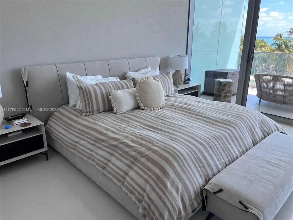 10201 Collins Ave #301 Bal Harbour, FL 33154
