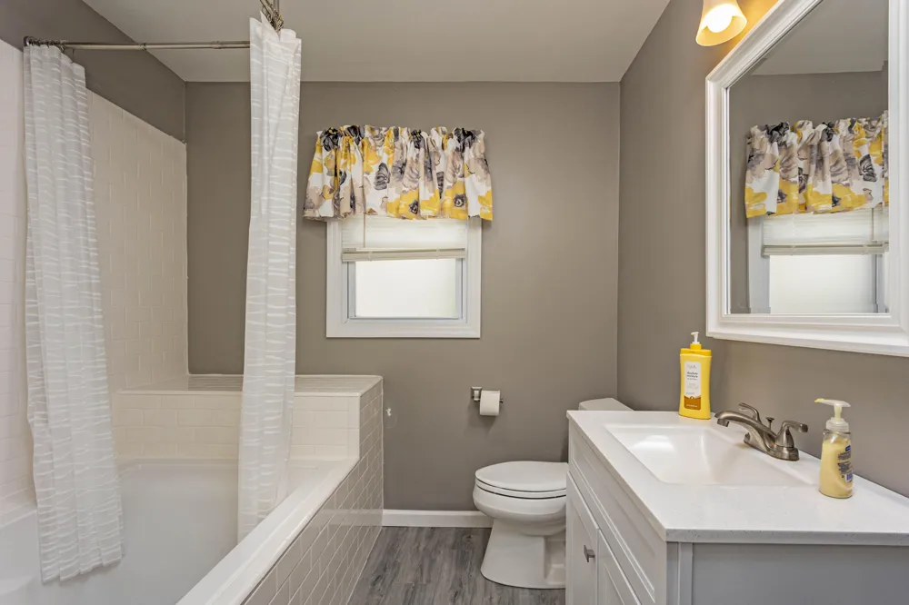 161 S Hillcrest Drive Spring City, TN 37381