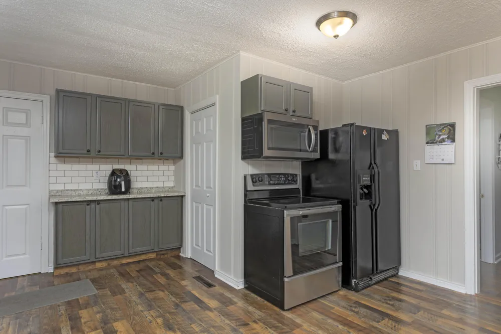 161 S Hillcrest Drive Spring City, TN 37381