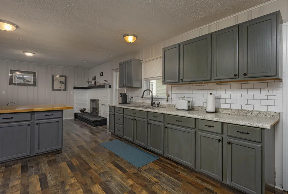 161 S Hillcrest Drive Spring City, TN 37381