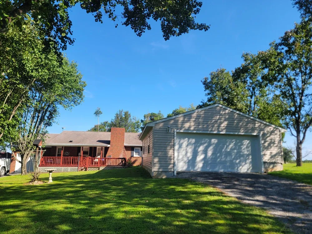 161 S Hillcrest Drive Spring City, TN 37381