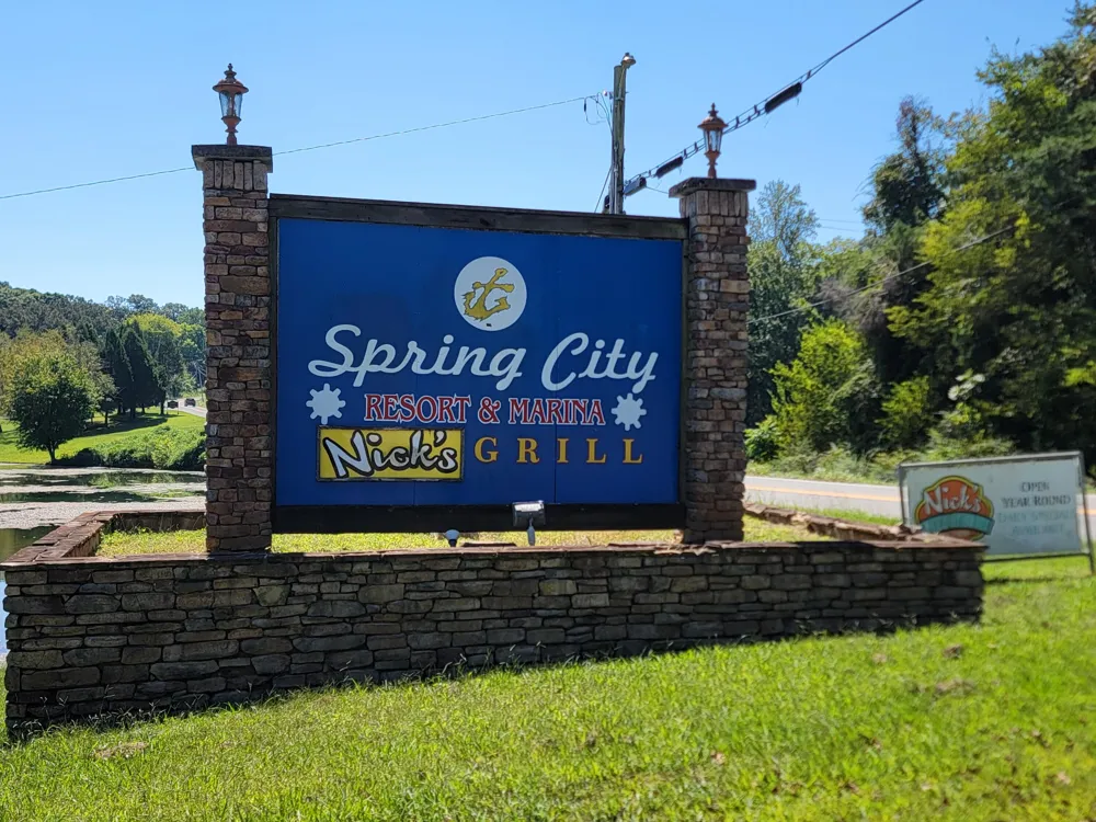 161 S Hillcrest Drive Spring City, TN 37381