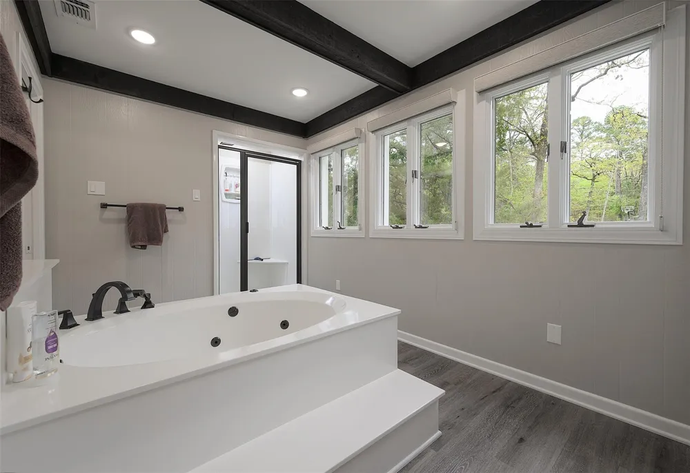 1905 Cr 3108 Jacksonville, TX 75766
