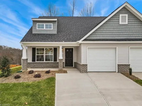 121 Park Ridge Drive